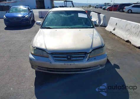 2001 Honda Accord 2.3 Lx from USA, damaged, VIN JHMCG66571C008822